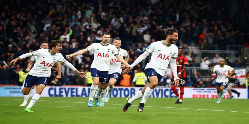 Lý do khiến Tottenham dễ 15 năm trắng tay