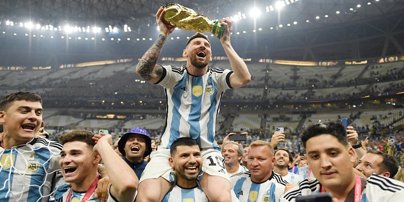 Truyền thông Argentina lý giải khi Messi ẵm giải the best 