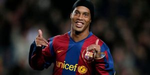 Bongdawrap_Ronaldinho Huyền Thoại Vĩ Đại Đến Nợ Cả Triệu USD